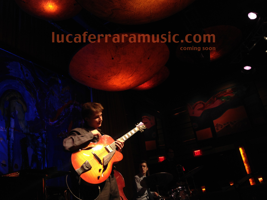 Luca Ferrara Musician